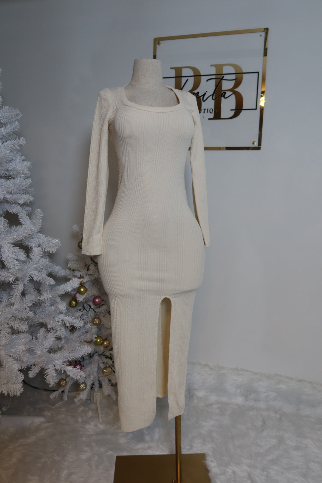 Tori Long Sleeve Maxie Dress