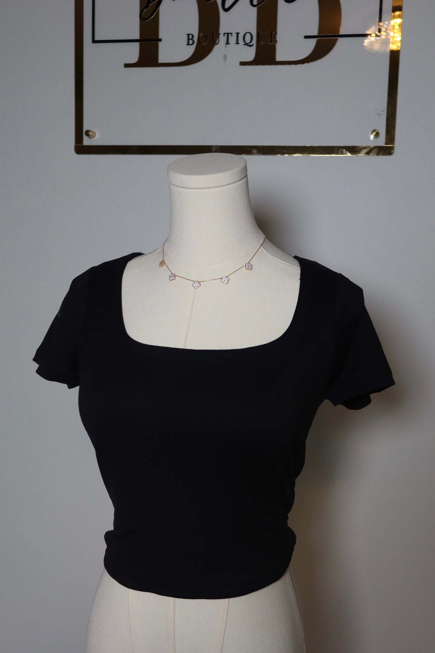 Bella basic top (black)