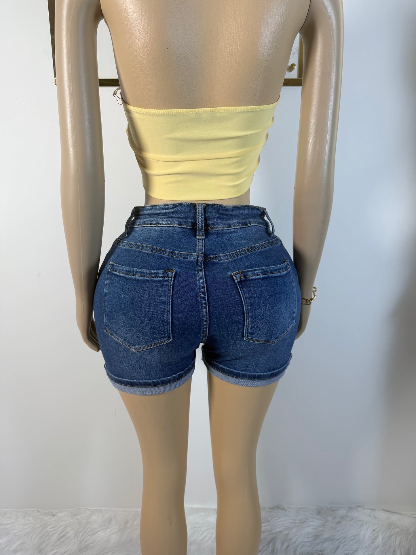 Allegra Shorts