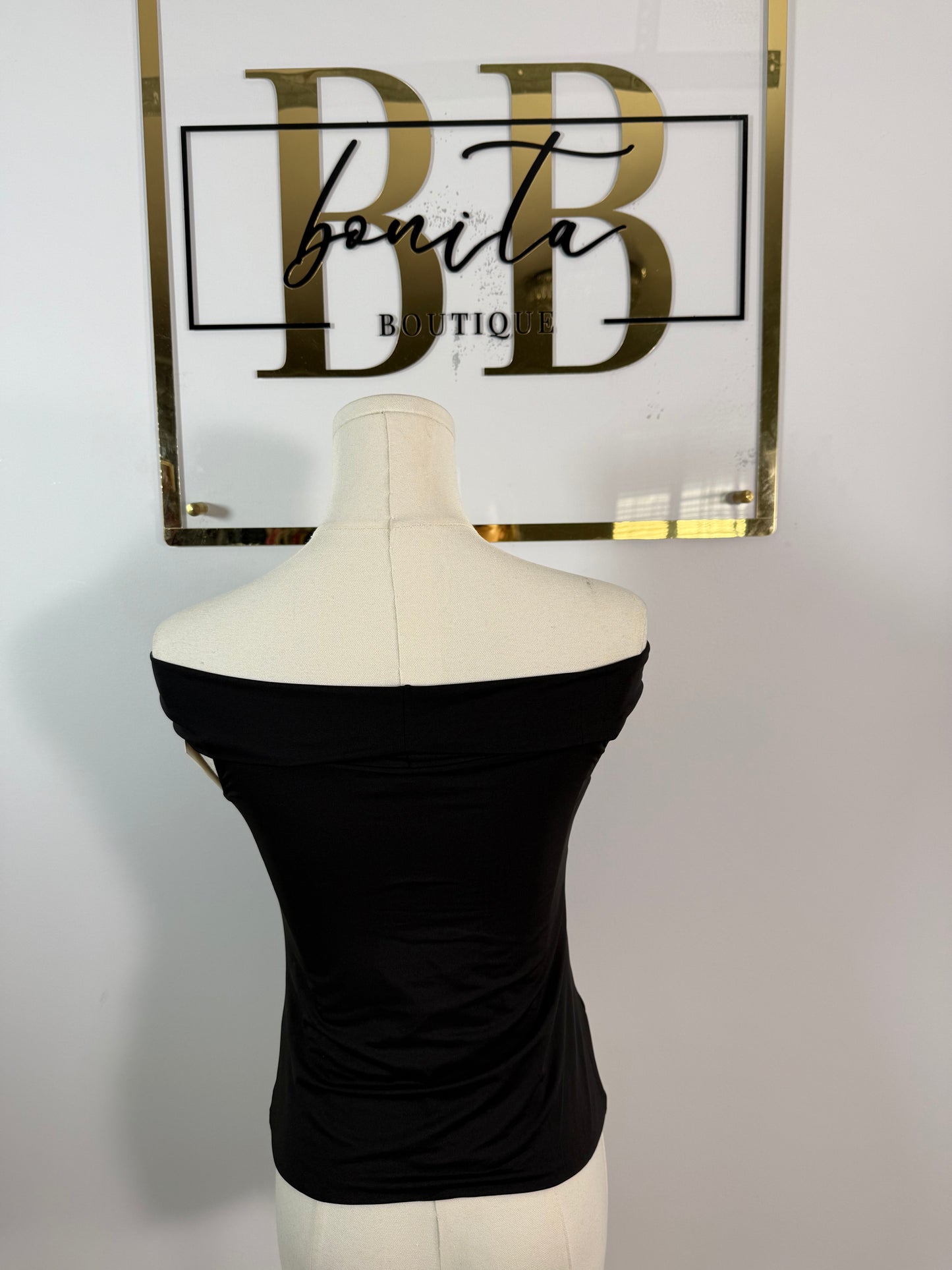 Twist Front Top